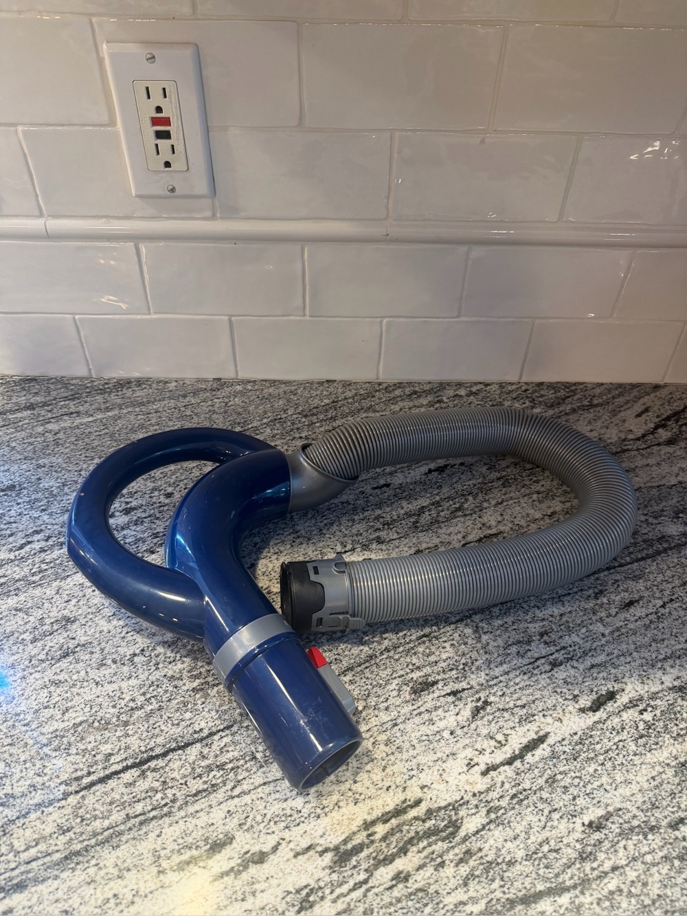 Shark NV360 Navigator Lift Away Deluxe Vacuum Cleaner Parts Handle with Hose